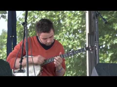 Frank Evans on banjo at Clifftop