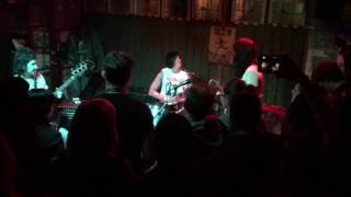 The Coathangers-Make It Right LIVE