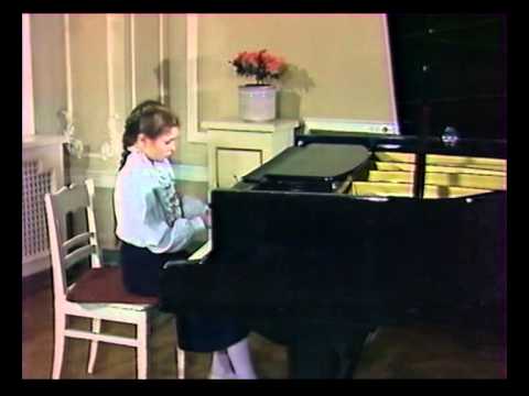 Olga Jegunova plays Ibert