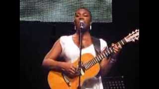 India.Arie - Back to the Middle LIVE