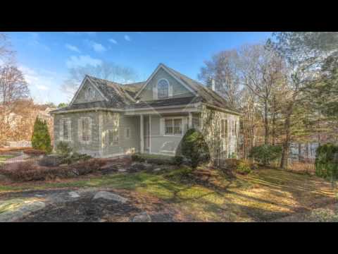 1 Blacksmith Way, Saugus MA - Maureen Fuccillo and Susan Felice-Marroni - Tel 781-249-3800