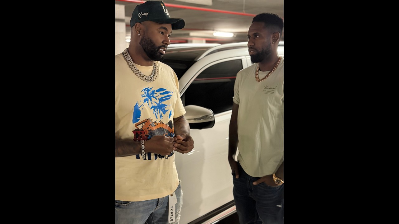 When Mike asks Jacoby not to say anything about him and Lesa!