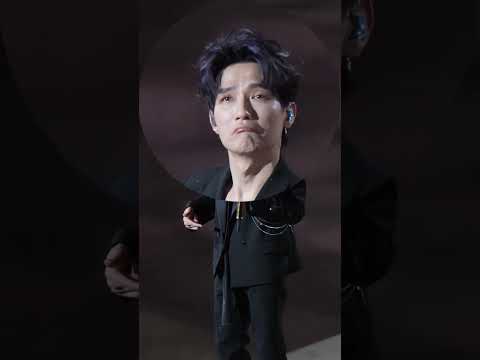 找不到拍，变脸唐老鸭。 #陈楚生演唱会