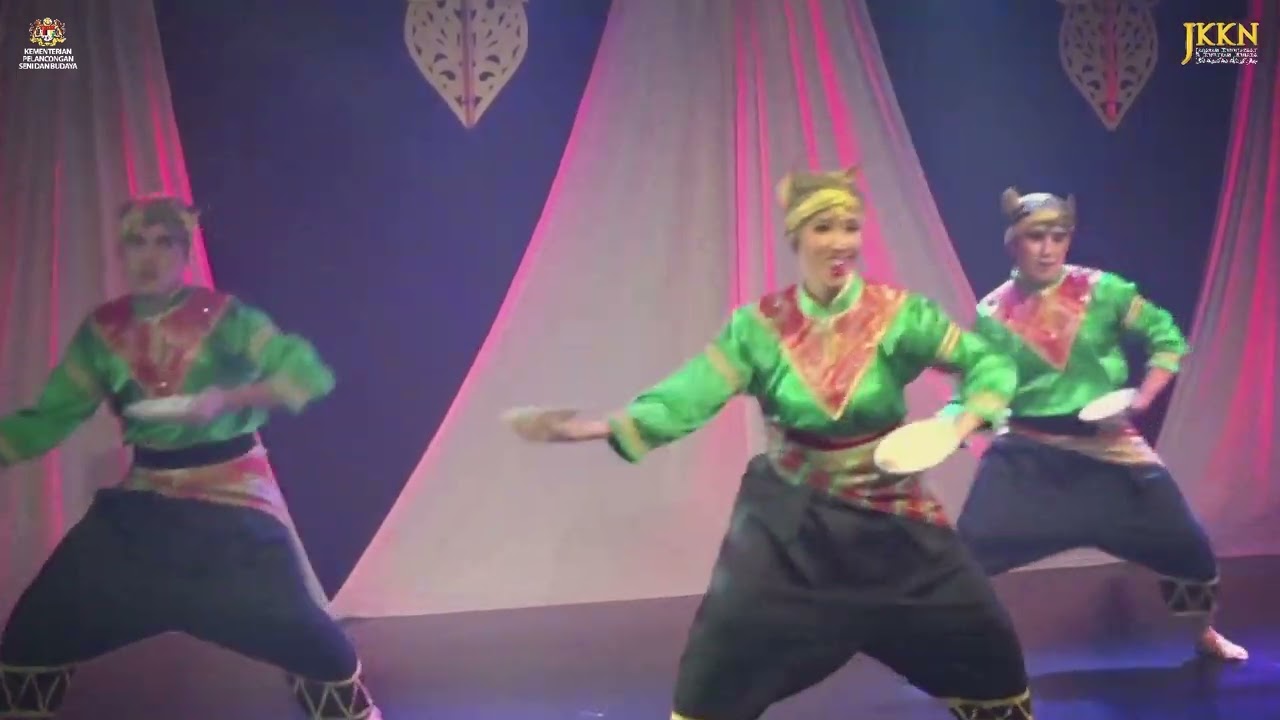 Tarian Piring (The Piring 'PLATE' Dance)