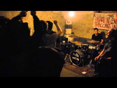 Malemute Kid - Don't talk the scene live @ Adescite Fest. Genova