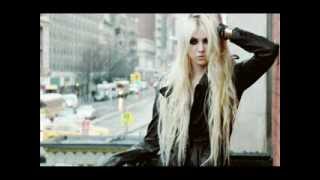 The Pretty Reckless - Everybody Wants Something From Me (Lyrics)