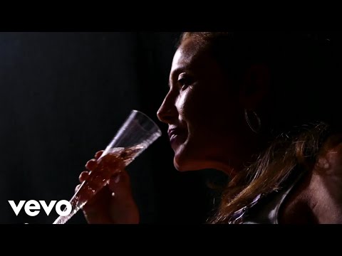 Ann Hoku Lyn - Mama Don't (Take No Mess)