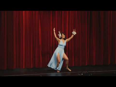 Federica dancing "Te vai nui" by Sabrina Laughlin