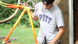 preview picture of video 'How to build a Fixie: Weekend Projects Part 3 (Paint)'