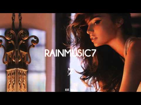 Cosmo's Midnight - Phantasm feat. Nicole Millar