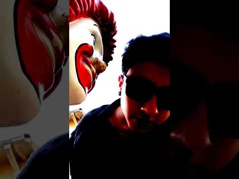 ESTA VIVA💀⁉️ La estatua de Ronald Mcdonald #youtubeshorts #shorts #youtube