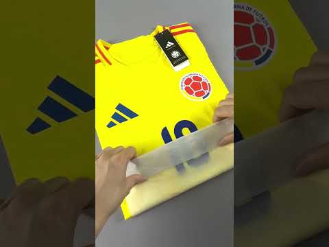 Camiseta local de la selección femenina de Colombia 2024