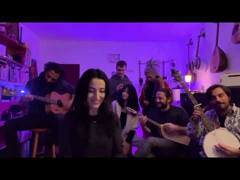 Berlin buluşması! Karanfil deste gider ♥️ iyi ki varız!