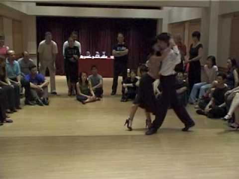  Javier Rodriguez  and  Geraldine Rojas  are  dancing  to  a  tango