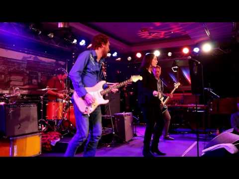 Lou Ann Barton - "Te Ni Nee Ni Nu" [Lucerna 10/11/2016]