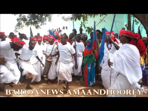 IDIL CADOW  -  HEES MAAY CUSUB 2017 -  WITH RAHAWEEN TRADITIONAL DANCE