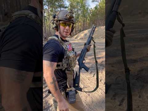 Benelli M4 Shotgun SUCKS!! (Just a joke**)