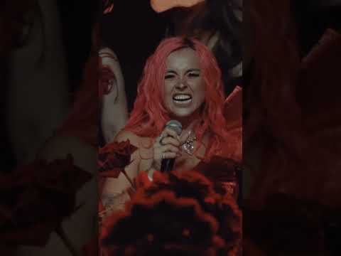 Лайв невообразимого дуэта LILOVA  с Бала Алой Розы  на Odyssey Festival в Санкт-Петербурге!