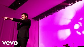 Kasabian - eez-eh (live in leicester)