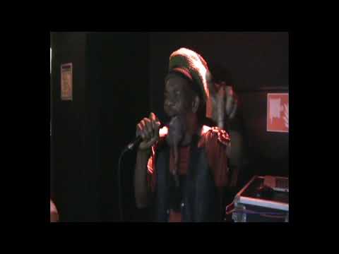 Easton singer jay clarke meets king alpha in eindhoven