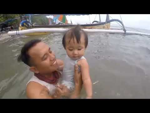 pertama kali main ke pantai siadek