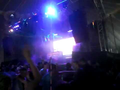 Bryan Kearney playing Phlash - Frantic Theme (BKPL Remix) @ EscapeFest, Ireland 2009