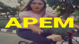 Download lagu Story WA Sepeda Apem nya Ngerasa Sakit mp3 Download lagu Story WA Sepeda Apem nya Ngerasa Sakit mp3