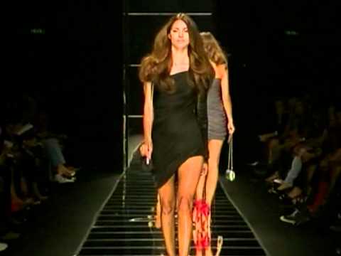 Défilé de John Richmond - Printemps Ete 2011 à Milan