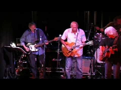 The Hound Dogs - treat her right