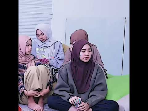 Adam marah dekat yeen