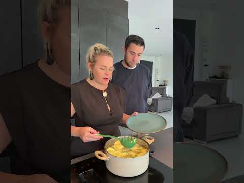 Chaque repas personne mange la même chose