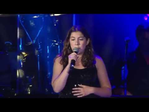 Billy Joel - Emma Stanganelli Sings Boston State Of Mind (Fenway Park June 26, 2014)