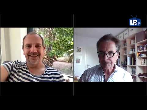 Eingangskontrolle im Supermarkt zu Corona-Zeiten