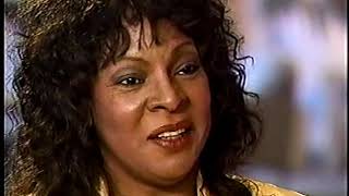 Martha Reeves tell her story, being interviewed while promoting her book,Dancing In The Street 1994