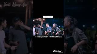 Download lagu Cinta Karena Cinta ( Judika ) Akustik,Cover ADLANI RAMBE, VALDY NYONK, TRI SUAKA,ZINIDIN ZIDAN mp3