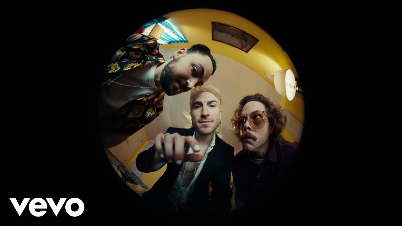 和訳 Tiger Teeth Walk The Moon の歌詞と日本語の意味をわかりやすく掲載 Lyriq 洋楽と 出会おう 和訳 Tiger Teeth Walk The Moon の歌詞と日本語の意味をわかりやすく掲載 Lyriq 洋楽と 出会おう