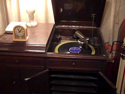 MAJESTIC DANCE ORCH. - MY HONEY'S LOVIN' ARMS - ROARING 20'S VICTROLA