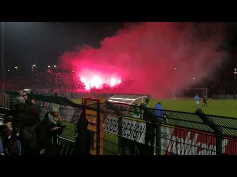 Freitagabend I Flutlicht & Pyro I Ultras Chemnitz zünden bei BFC Dynamo - Chemnitzer FC I 10.02.23