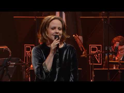 Joulukalenteriluukku 8 - RNO solistinaan Annimaria Rinne: Iloinen joululaulu