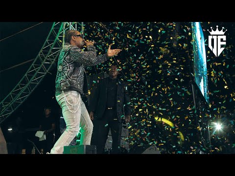 Chris Martin Live at the Odyssey Kadoma, Zimbabwe.