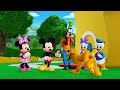 Mickey Give Pluto A Doggy Treat To Give Goofy His Sock