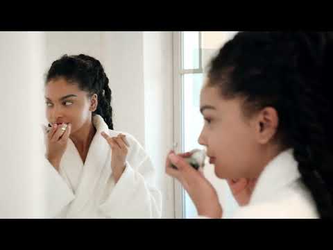 The Hydrating Infused Emulsion with Sharon Alexie La Mer