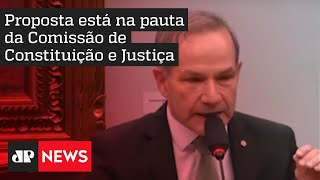 PEC prevê cobrança de mensalidade em universidades públicas