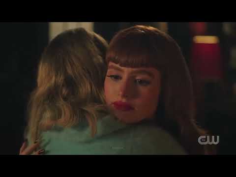 Riverdale Kiss Scene. Poppy and Bitsy Chery and Betty