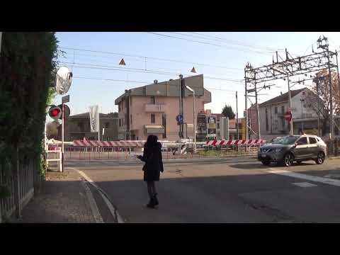 Passaggio a livello di Corso Isonzo - Seveso (MB) / Level Crossing / Bahnübergang / Spoorwegovergang