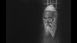 האדמו''ר מתולדות אהרון בסנדקאות בברית מילה בצפת | Toldos Aharon Rebbe