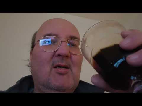 MongoTV_8384 -JOHN LIGGER RENT SENGETØJ PÅ EFTER EN LANG VINTER SÅ HAN KLAR TIL FORÅR OG SOMMER 2022