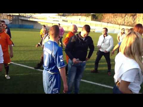 Anthony ed Enzo Di Palma cantano "Si chiù e nu frat" al Derby Arcobaleno 2011