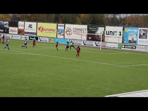 Marilyn van de Burgt 1e doelpunt voor Stedoco MO15-1