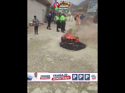 Trabajadores protestan por pagos y obra JU-103